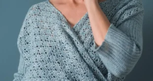 Embrasser pattern by Johanna Huck knitting pattern image 1
