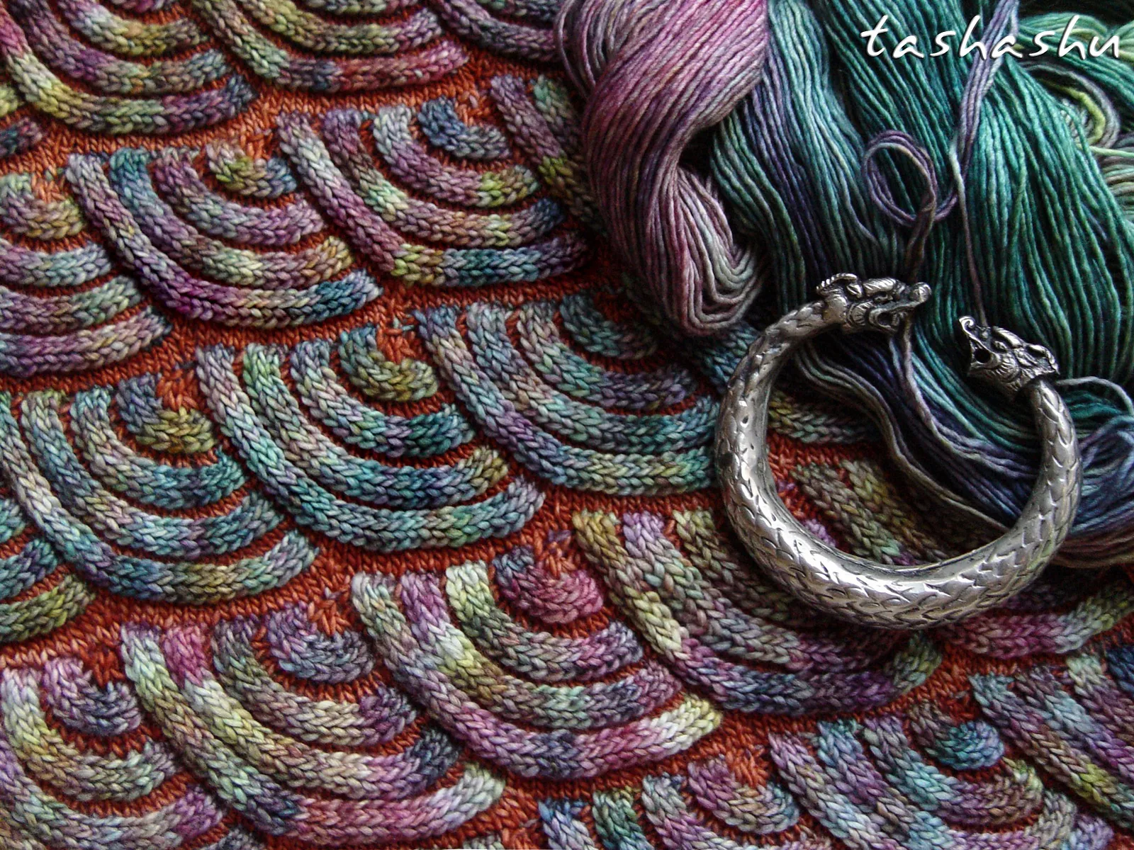 Jewel Dragon pattern by Svetlana Gordon knitting pattern image 1