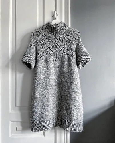 Magnolia Bloom Tunic pattern by Camilla Vad
