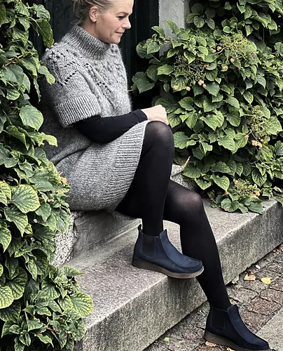 Magnolia Bloom Tunic pattern by Camilla Vad