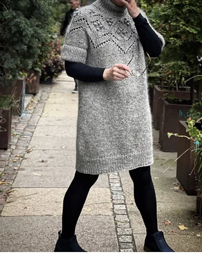 Magnolia Bloom Tunic pattern by Camilla Vad