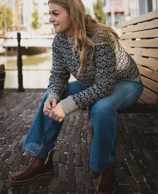 Vejers Sweater pattern by Camilla Vad knitting pattern image 1