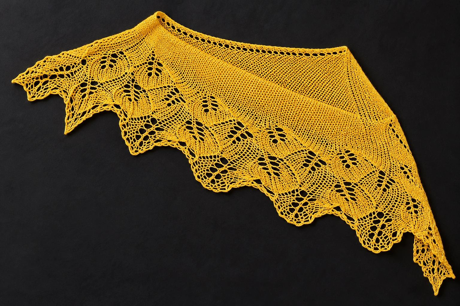 Ginkgo Shoulderette Shawl pattern by Maggie Magali